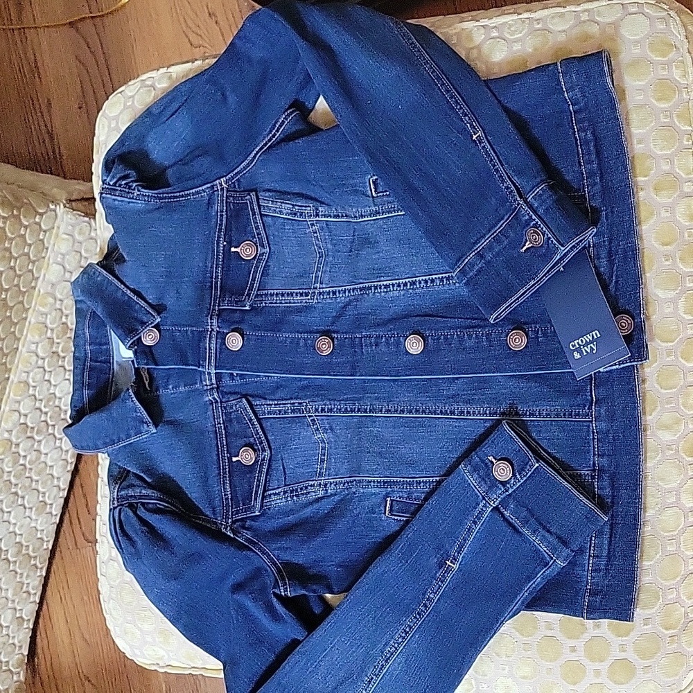 Crown & Ivy Jean Jacket. Size S. NWT